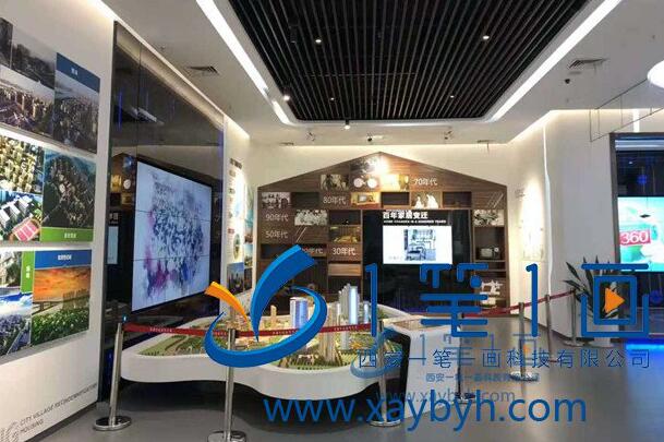 智能化展覽館展臺上的透明罩子中，一件元代磁州窯白釉褐彩龍鳳紋罐“懸浮”在空中，隨著罐身緩緩旋轉(zhuǎn)，上面的紋路清晰可見，還能看到光斑。誰能想到，這是文物的全息虛擬影像!博物館全息文物數(shù)字展廳是未來文物數(shù)字化的趨勢。