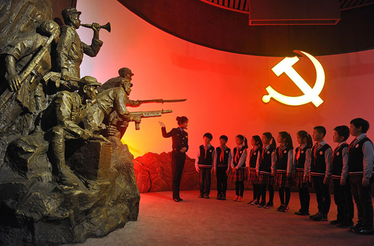 聲光電紅色文化教育基地--黨建數(shù)字化展廳設(shè)計(jì)如何謀劃？_西安一筆一畫(huà)科技有限公司