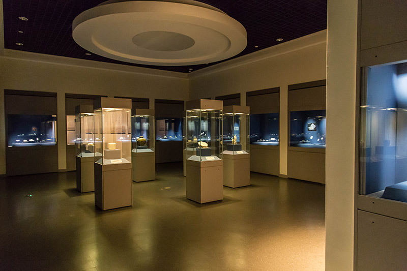 多媒體展館設(shè)計,多媒體互動展品,多媒體數(shù)字展廳設(shè)計,數(shù)字化聲光電展廳設(shè)計-商業(yè)展廳設(shè)計思維_西安一筆一畫科技有限公司